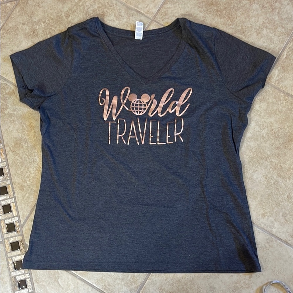 Disney EPCOT World Traveler Short Sleeve Tee XXL